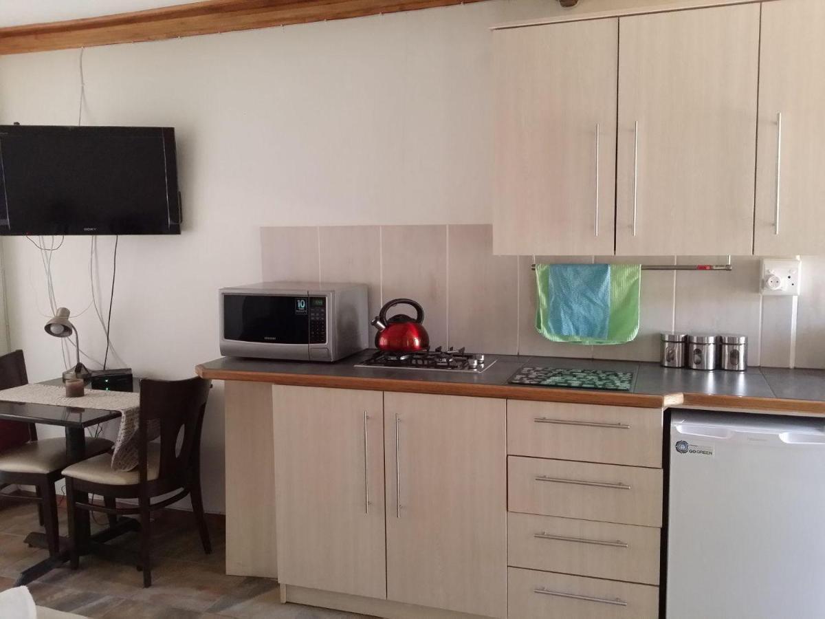 12 On Beach Guest House Saldanha Bay Exteriör bild