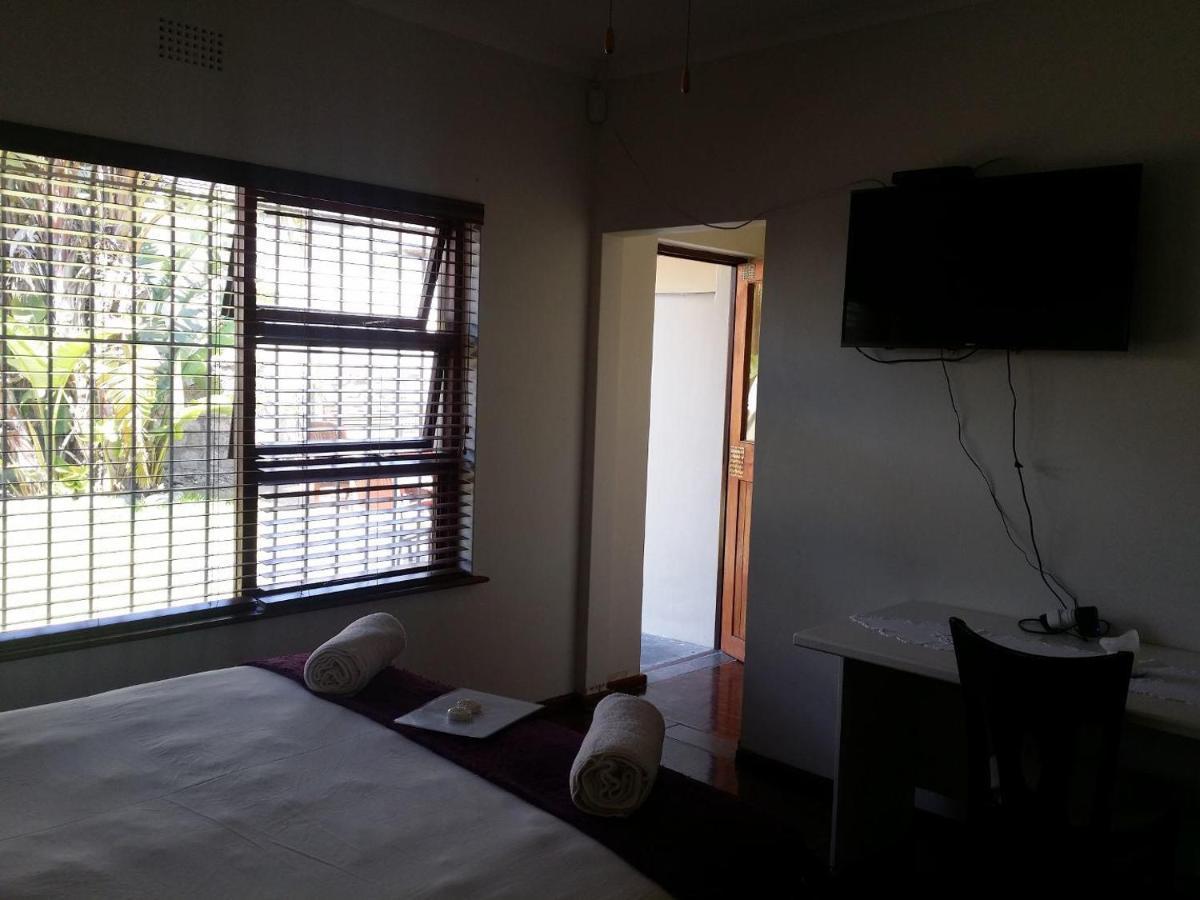 12 On Beach Guest House Saldanha Bay Exteriör bild