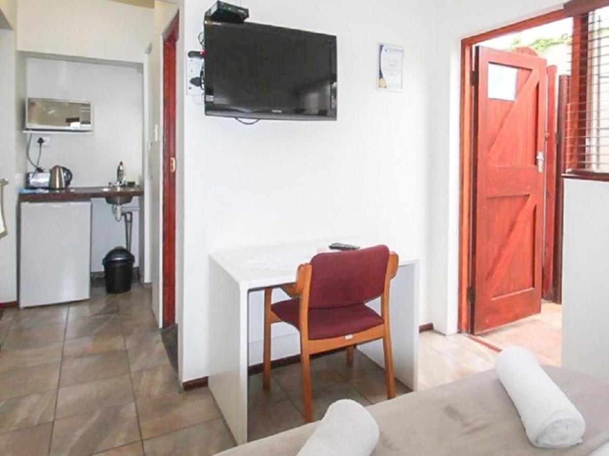 12 On Beach Guest House Saldanha Bay Exteriör bild