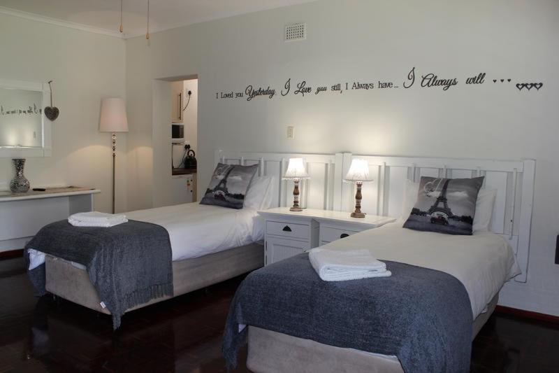 12 On Beach Guest House Saldanha Bay Exteriör bild